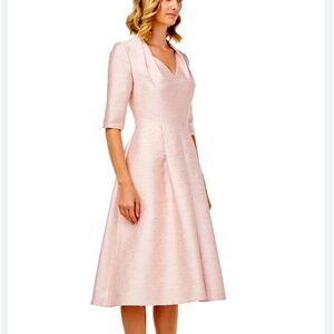 Kay Unger, Size-12/Color-light pink